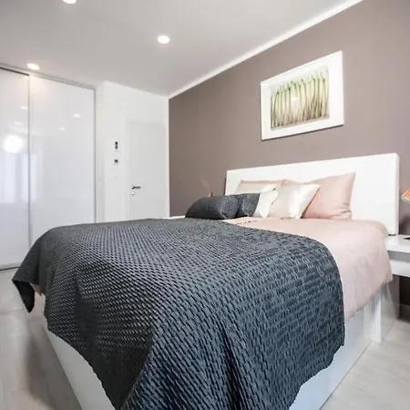 Bleu - Three Bedroom With Balcony And View 杜布罗夫尼克