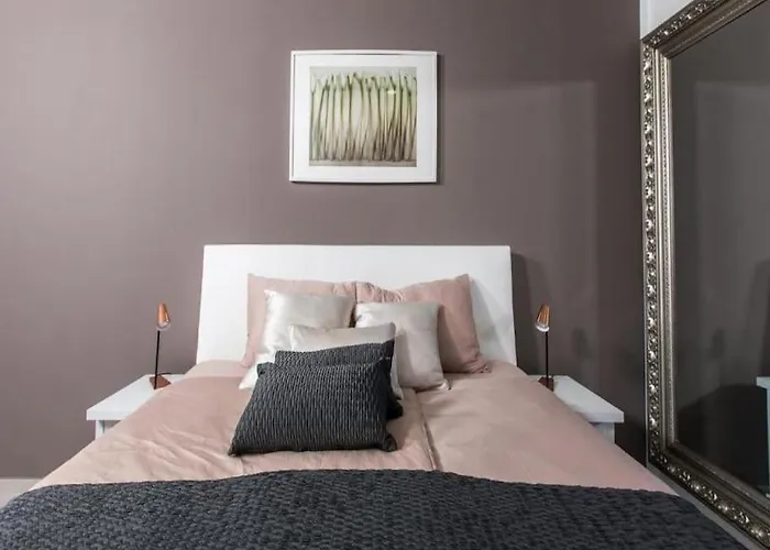 Apartmán Bleu - Three Bedroom With Balcony And View *