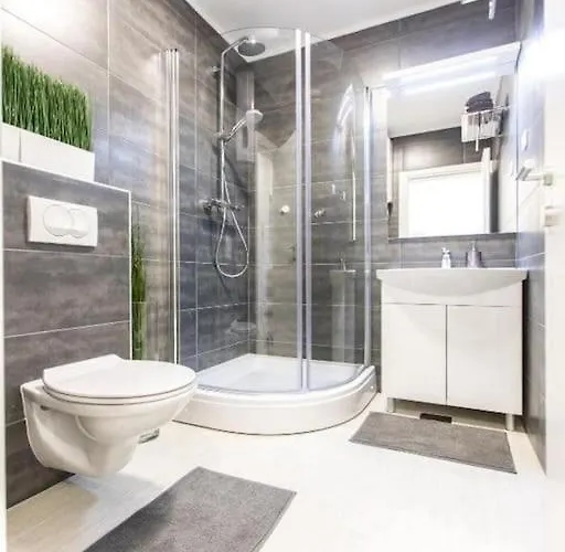 Bleu - Three Bedroom With Balcony And View Apartmán