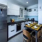 Bleu - Three Bedroom With Balcony And View דוברובניק