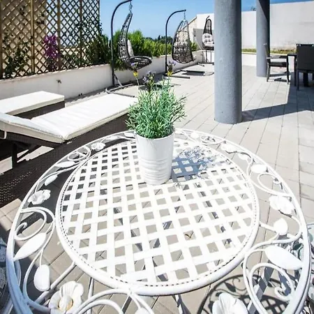 Bleu - Three Bedroom With Balcony And View Apartmán *
